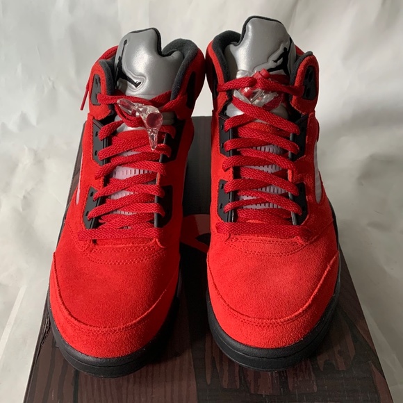 Nike Air Jordan Retro 5 ‘Raging Bull’ Varsity Red Suede 9 - Picture 3 of 10